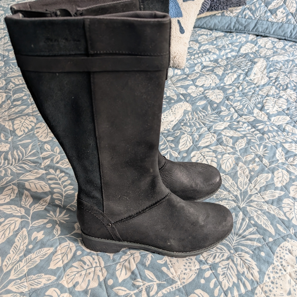 Eddie Bauer Black Winter Boots